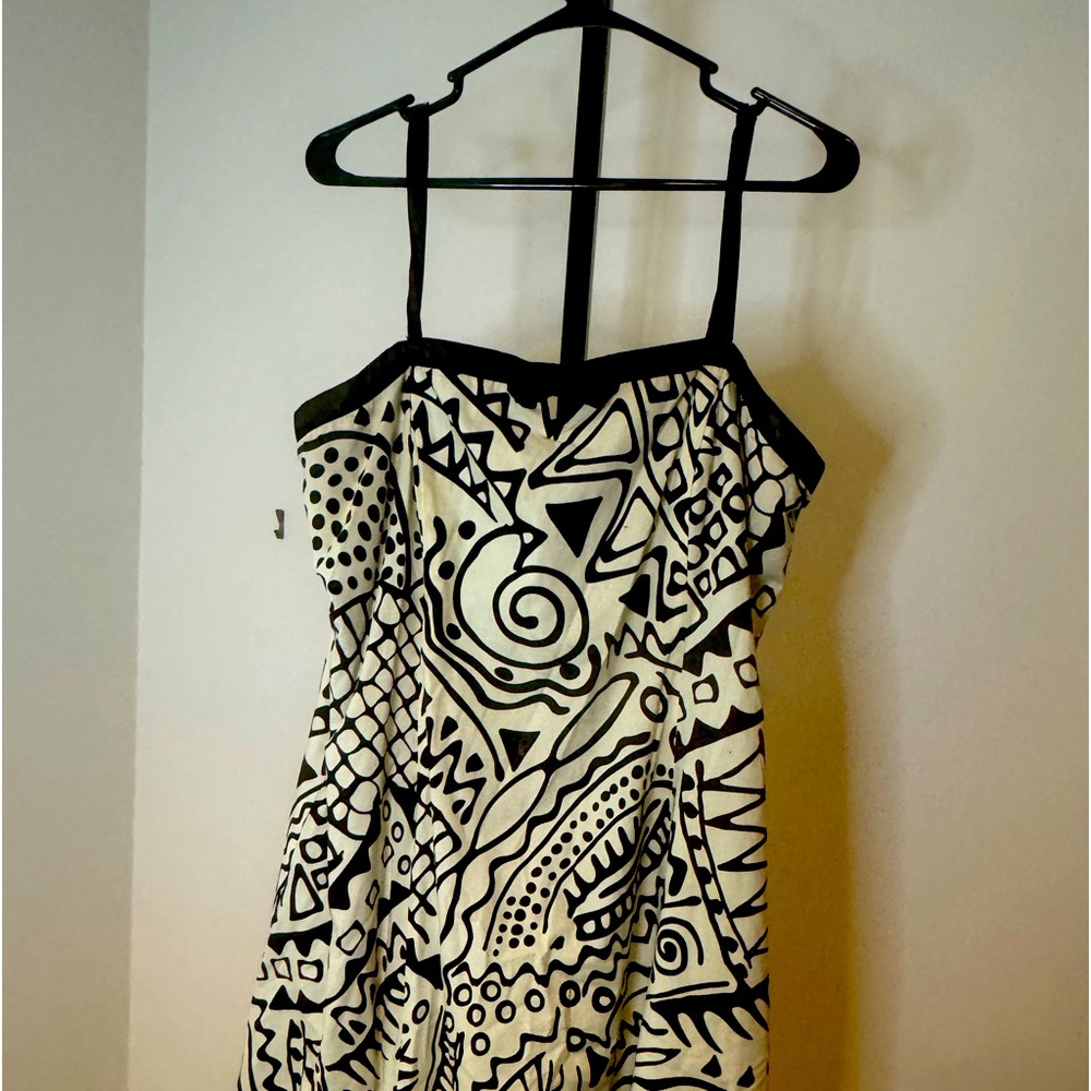 Beautiful graffiti yet sophisticated black-and-white cocktail party dress!